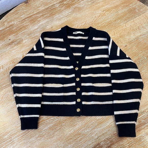 NWOT Zara Women's 100% Wool Navy & White Striped Academia Knit Cardigan - Picture 2 of 6